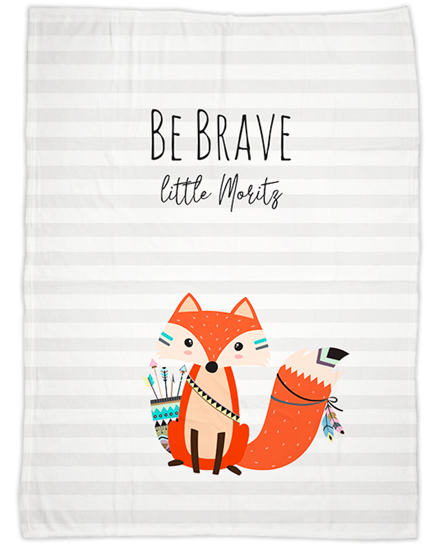 Flauschige Kuscheldecke mit Namen oder Text personalisierbar im Design Be brave Fuchs grau in drei Größen 