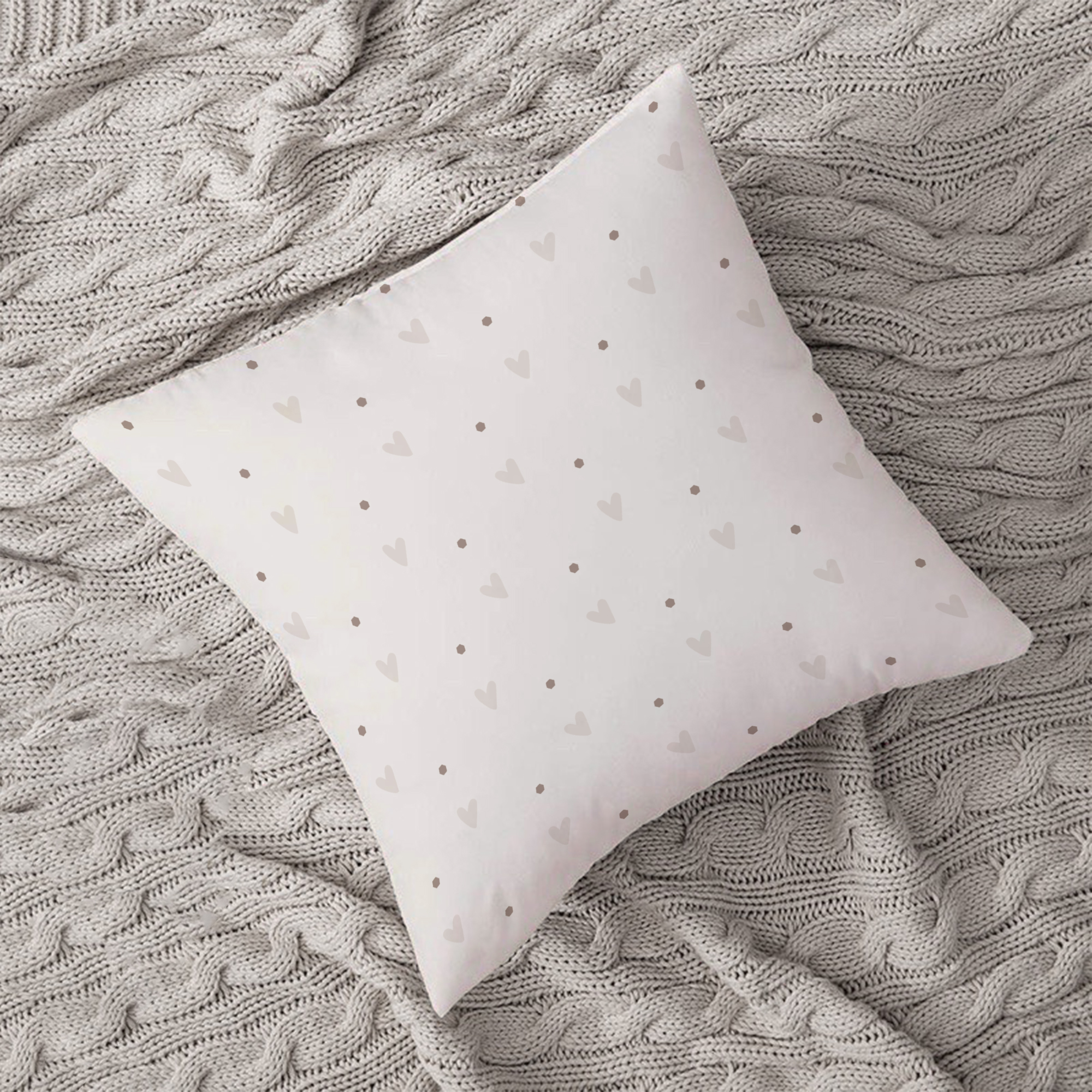 Personalisiertes Kissen „Schlummer-Wolke“ – Kuschelweich in Stick-Optik